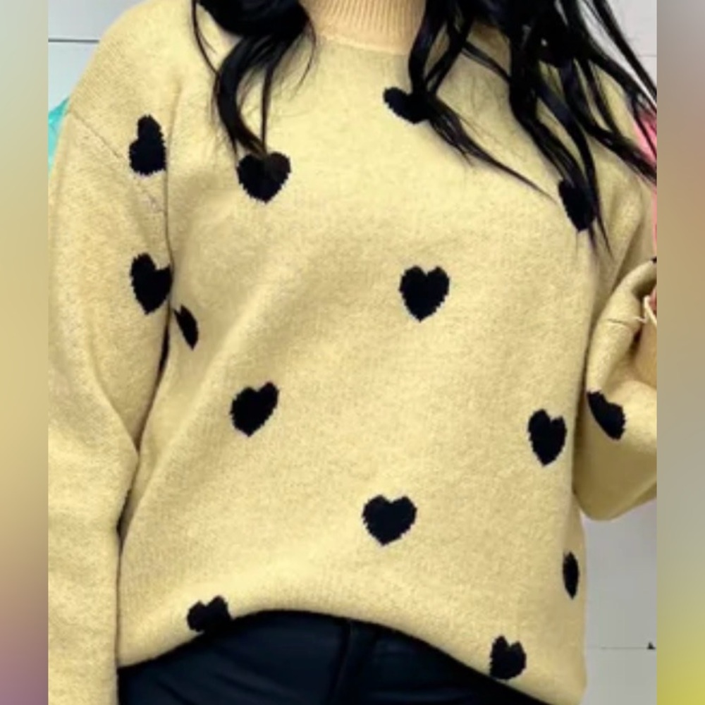 Charming Heart Patterned Tan Sweater excellent condition